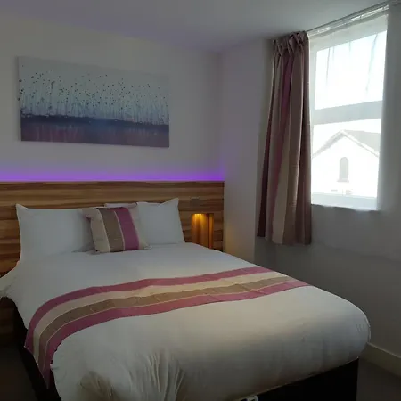 Hotel Escape 3*