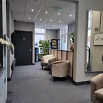 Отель Escape 3*